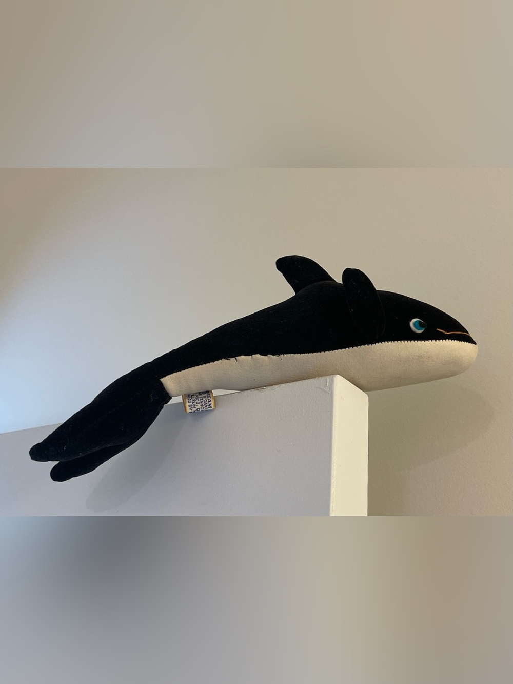 1965 R. Dakin & Co. Dream Pets Shamu Orca “Killer” Whale Japan/San Francisco